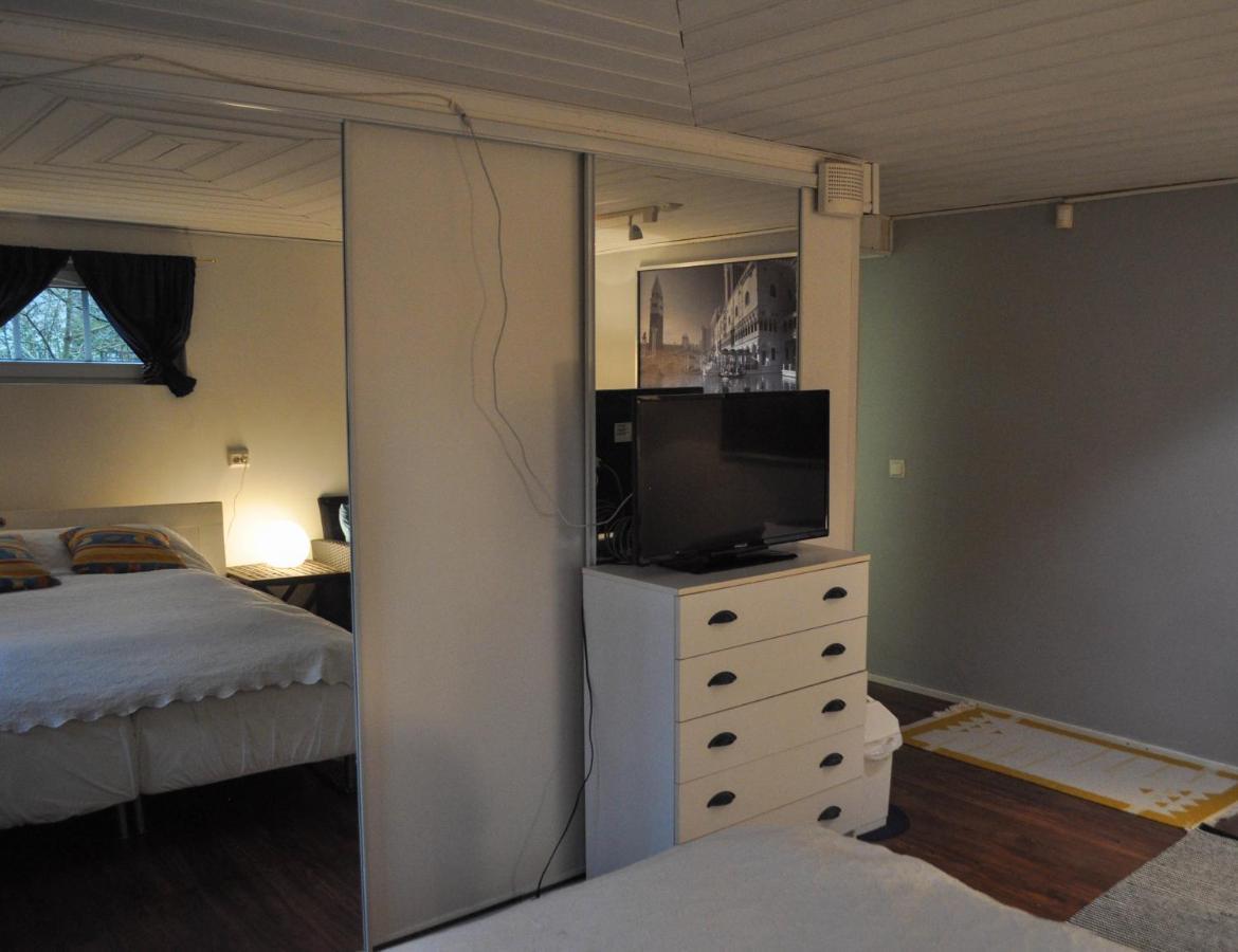 Room In Villa Emilia Espoo Exterior photo