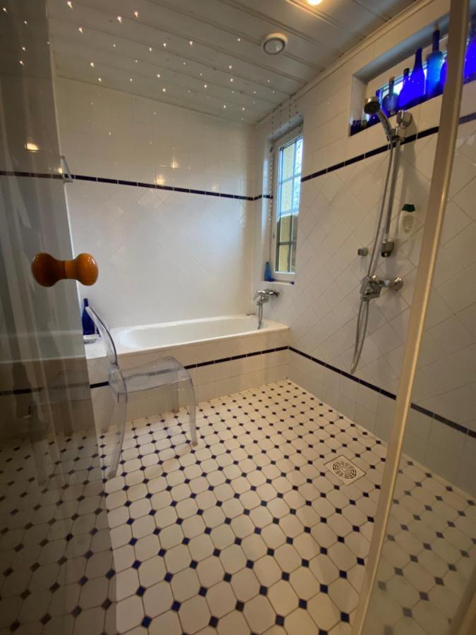 Room In Villa Emilia Espoo Exterior photo