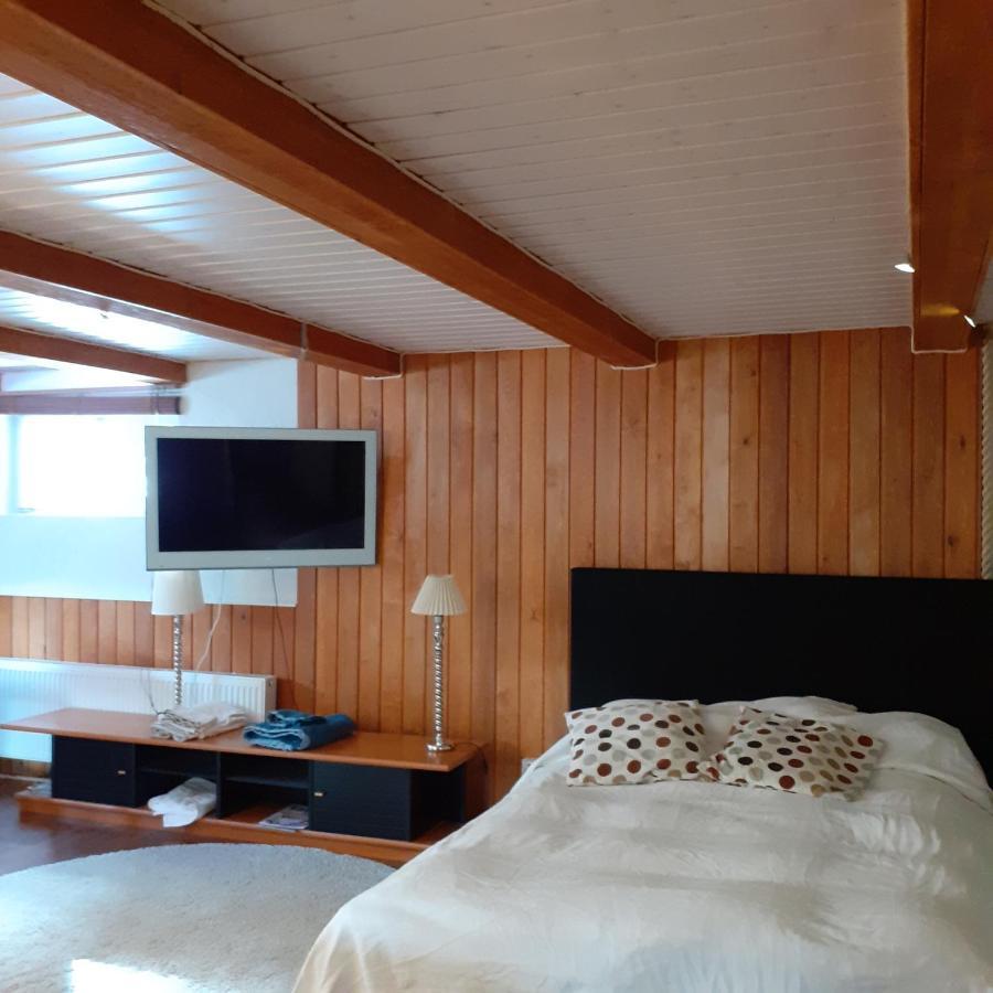 Room In Villa Emilia Espoo Exterior photo