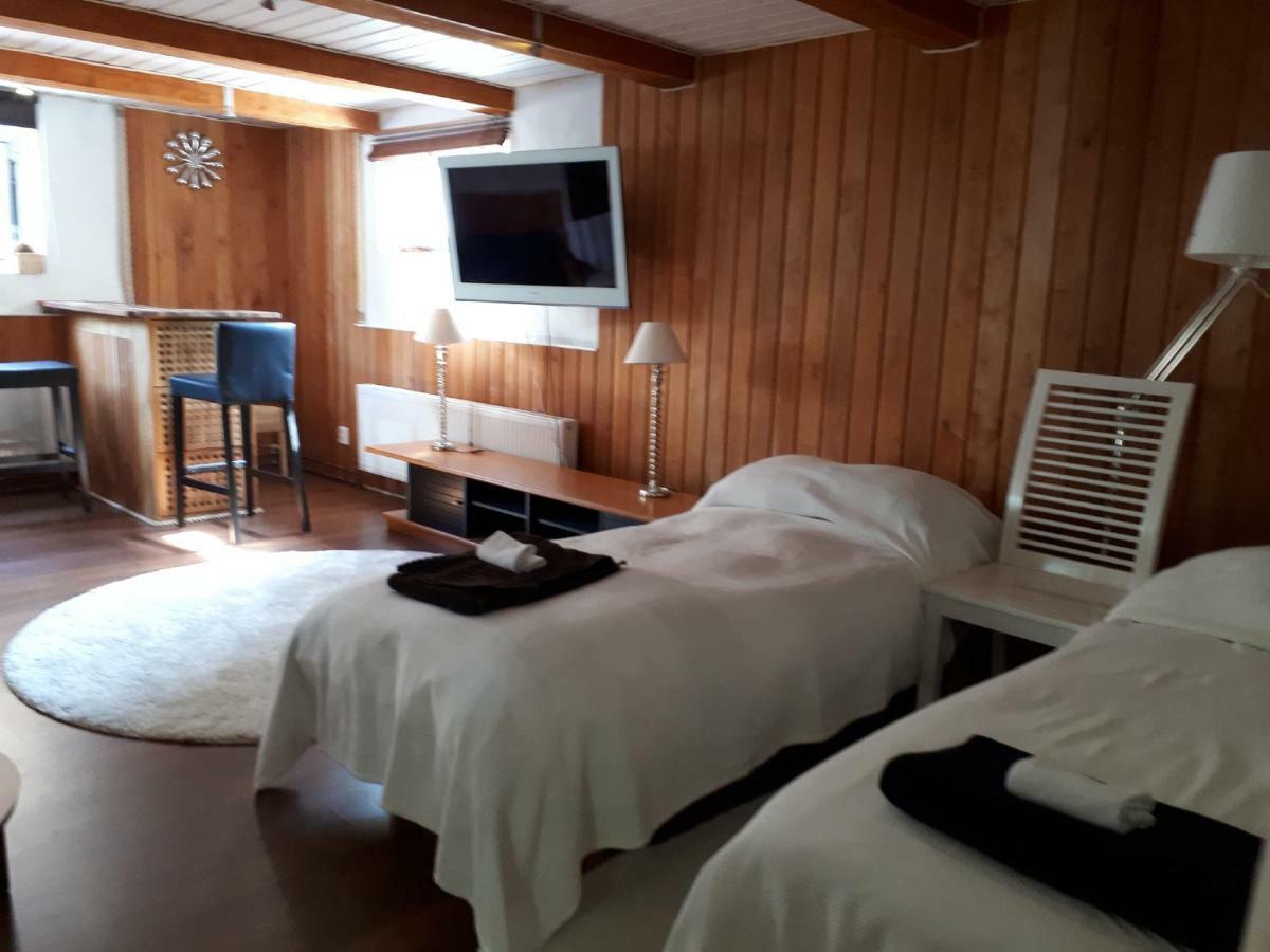 Room In Villa Emilia Espoo Exterior photo